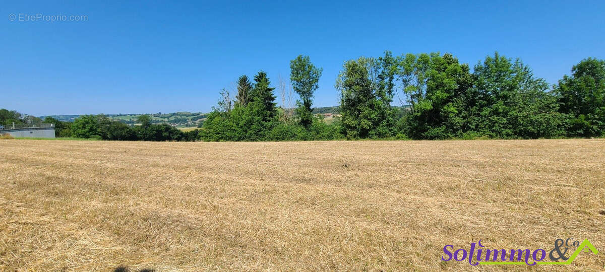 Maison à MONTFERRAT