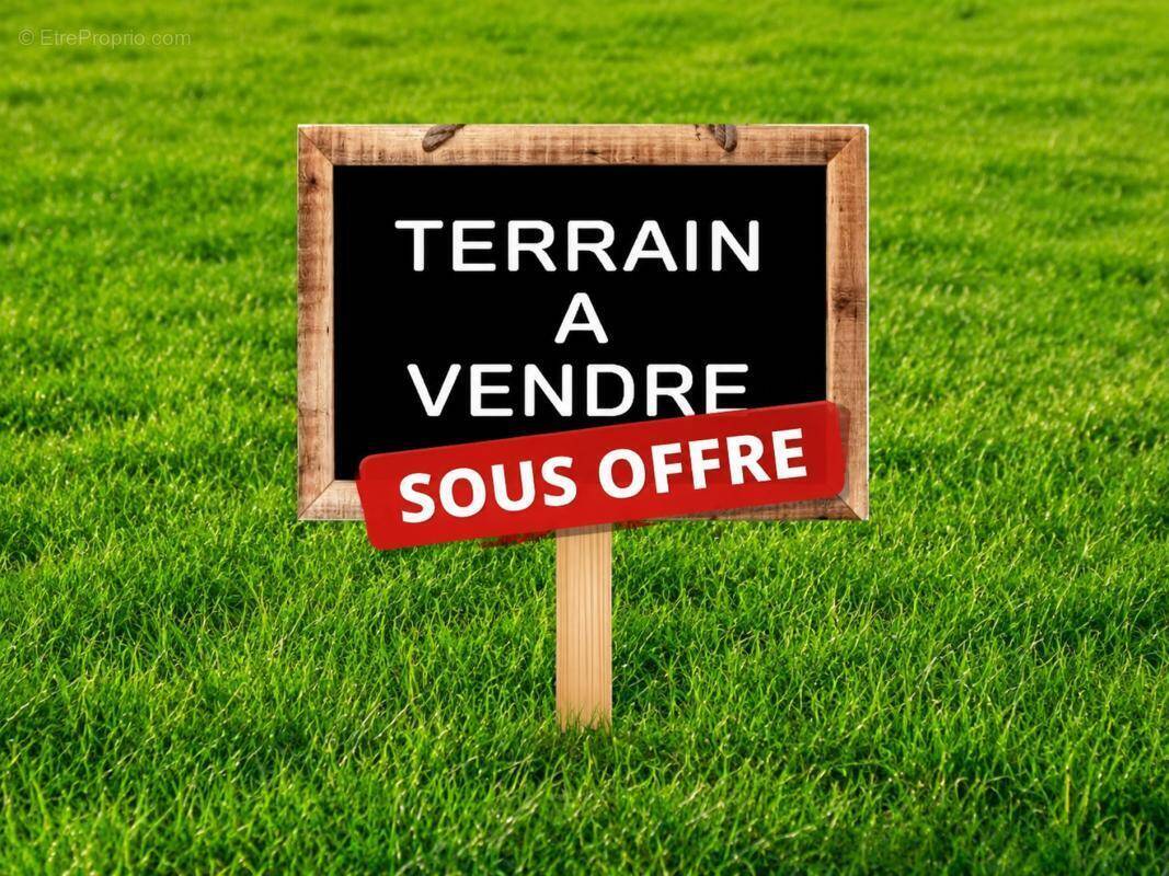 Terrain à LANDRAIS