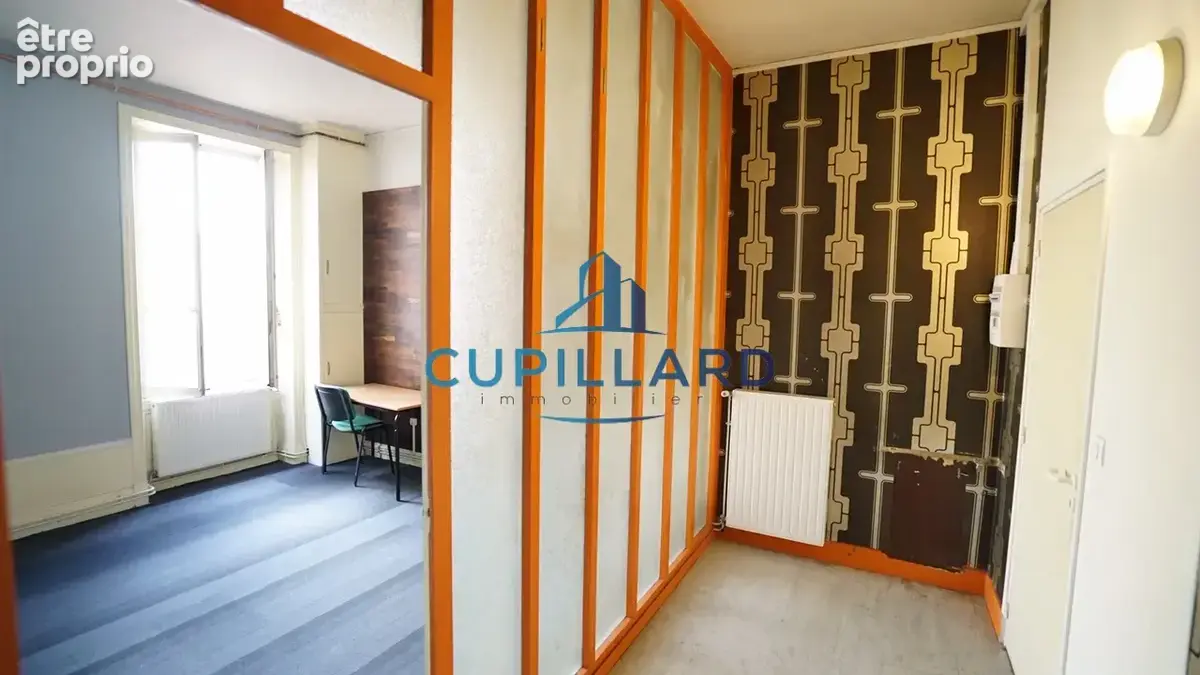 ROANNE - Appartement à rénover - photo 5
