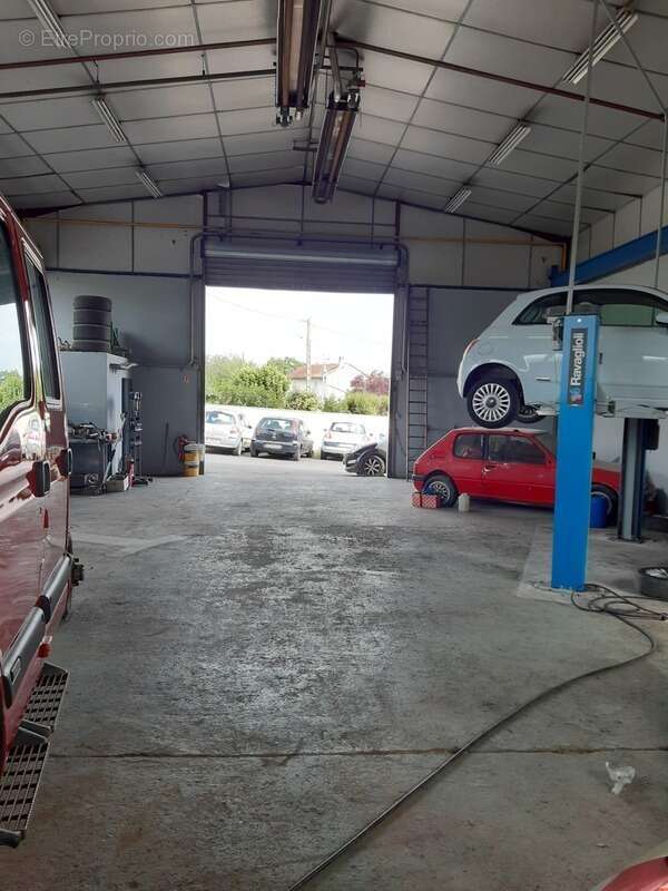 Commerce à GOND-PONTOUVRE