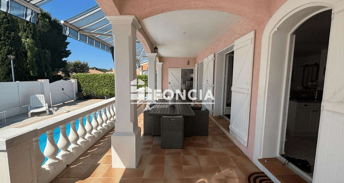 Maison à BORMES-LES-MIMOSAS
