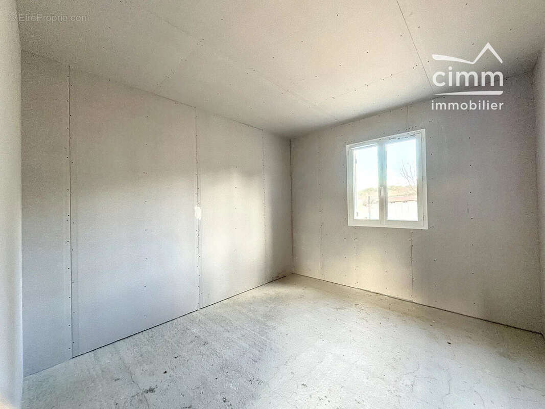 Maison à MALEMORT-DU-COMTAT