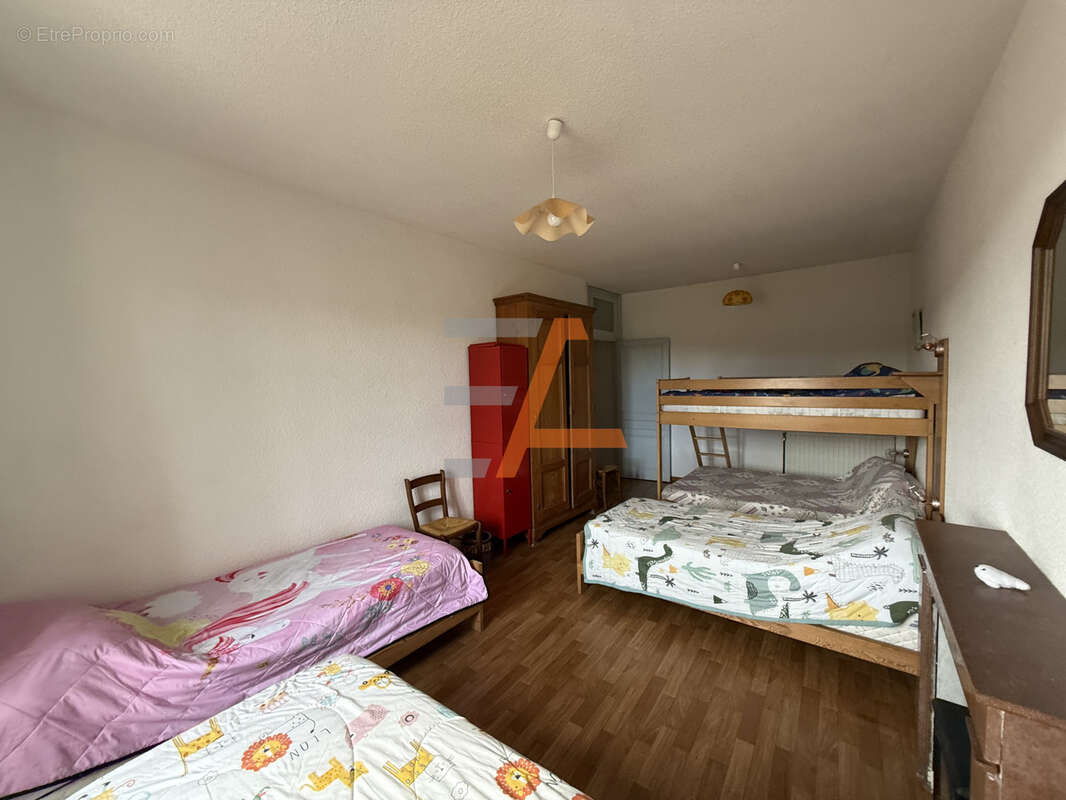 Maison à LACHAPELLE-GRAILLOUSE