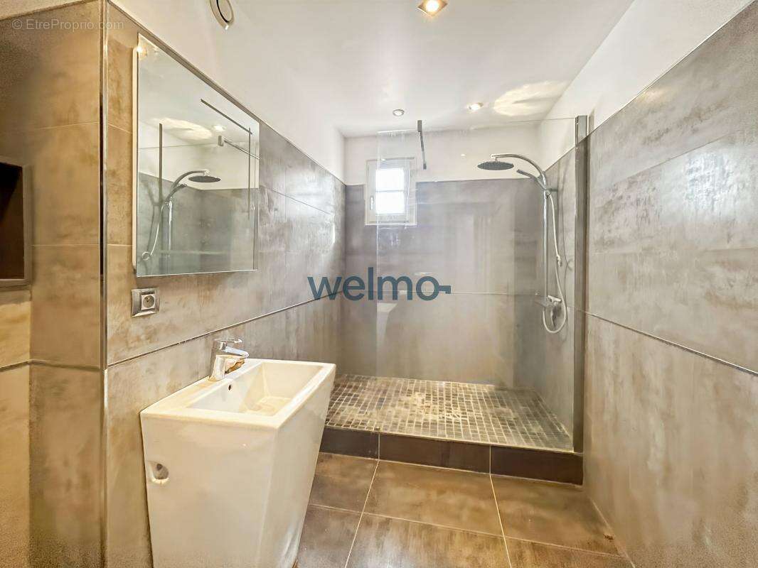 Maison à SAINT-REMY-LES-CHEVREUSE