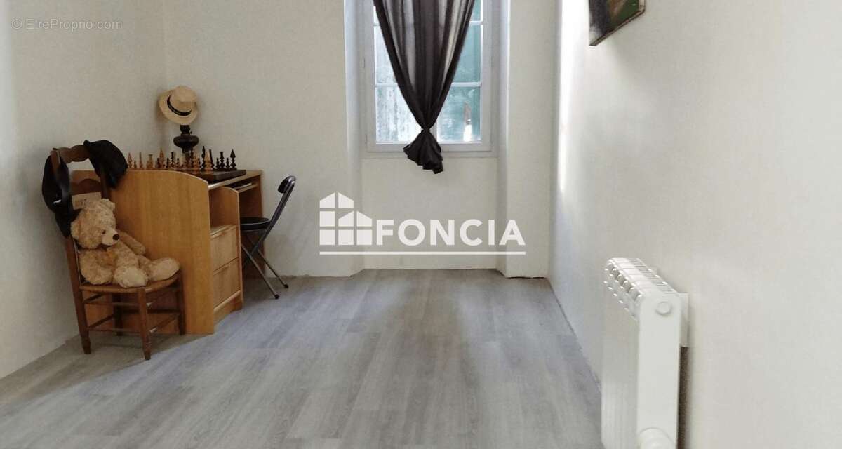 Maison à CHERVES-RICHEMONT