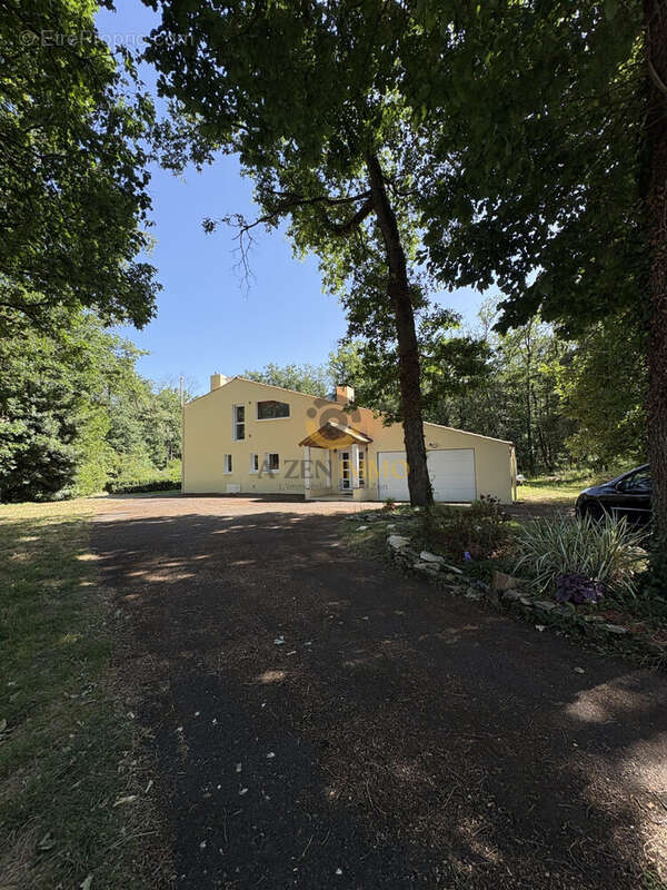 Maison à ARGENTON-CHATEAU