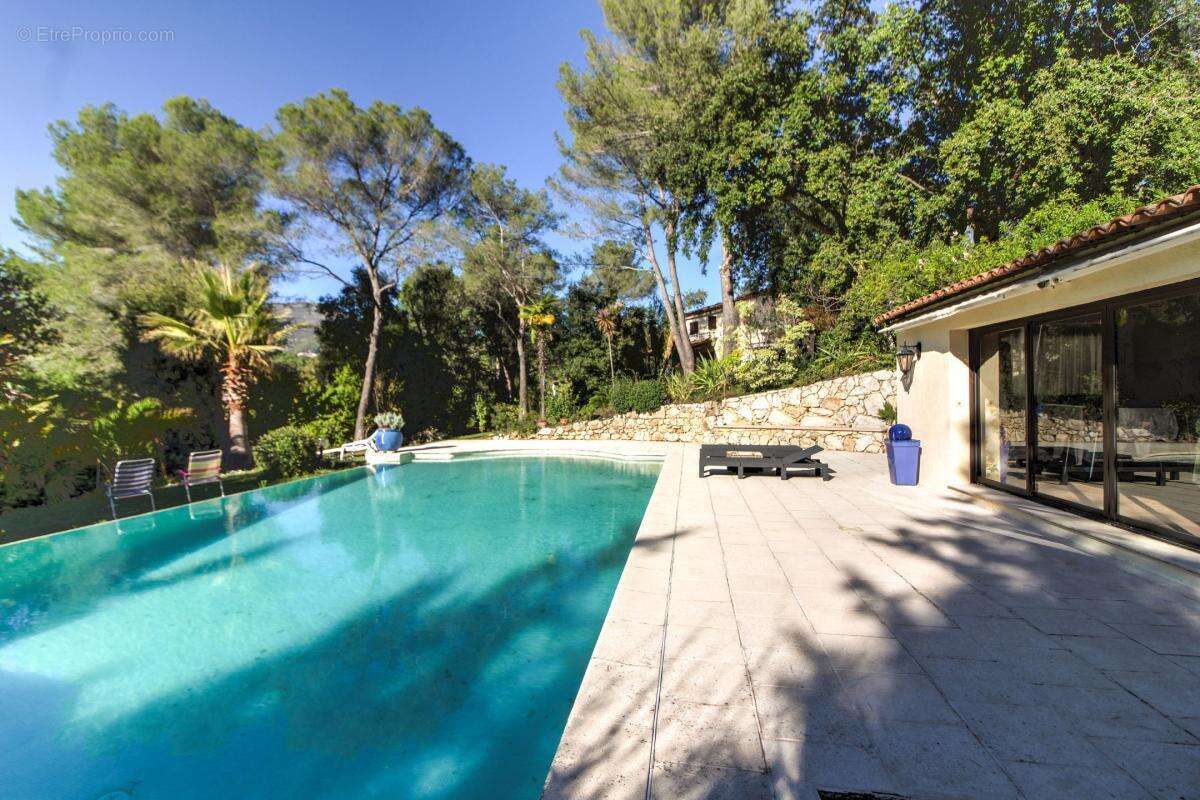 Maison à LA COLLE-SUR-LOUP