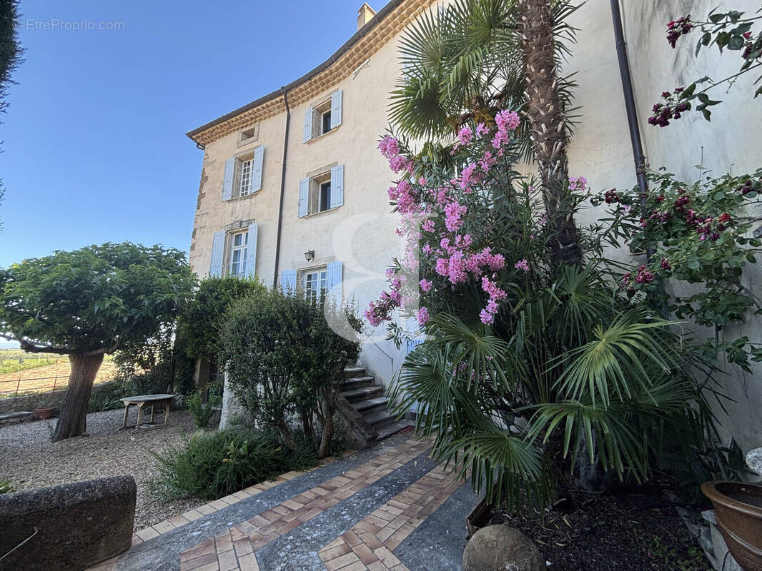 Maison à VAISON-LA-ROMAINE