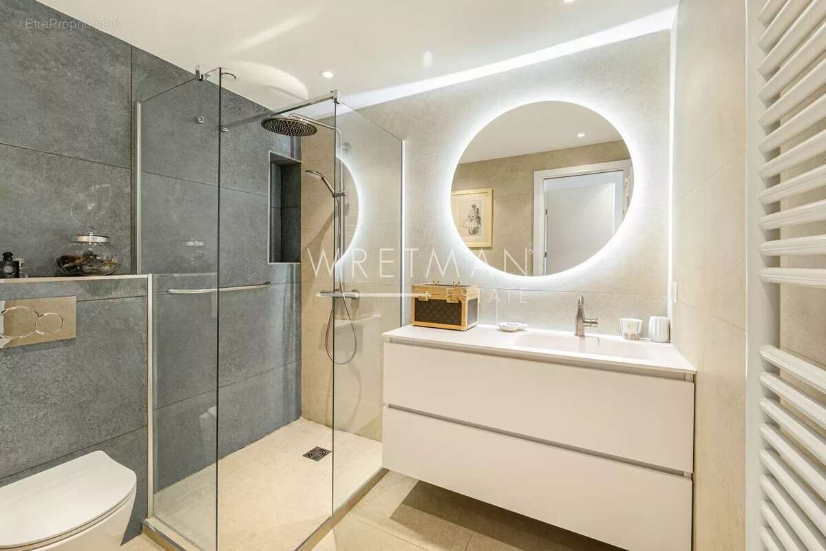 Exceptionnel appartement 5 pièces sur la Croisette avec terrasse vue mer et garage - Cannes Croisette - photo 15