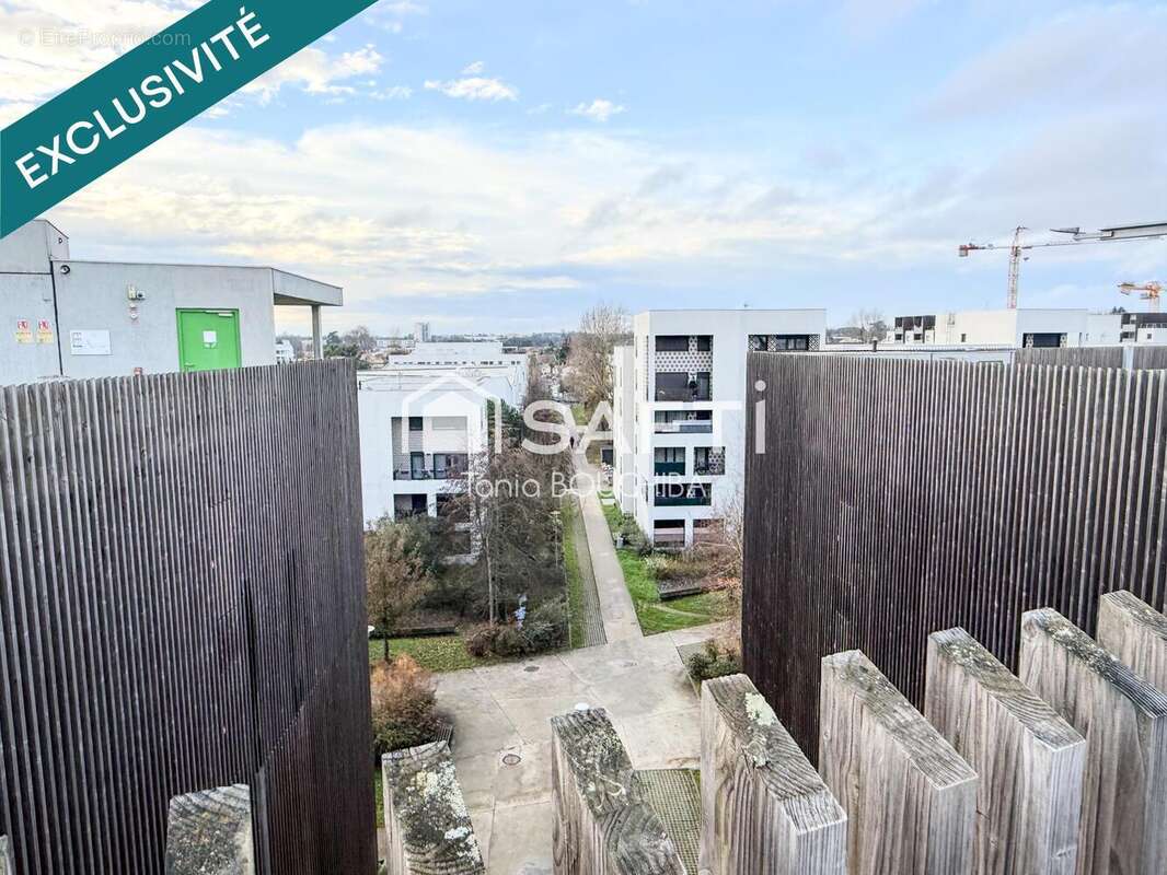 Photo 3 - Parking à BEGLES