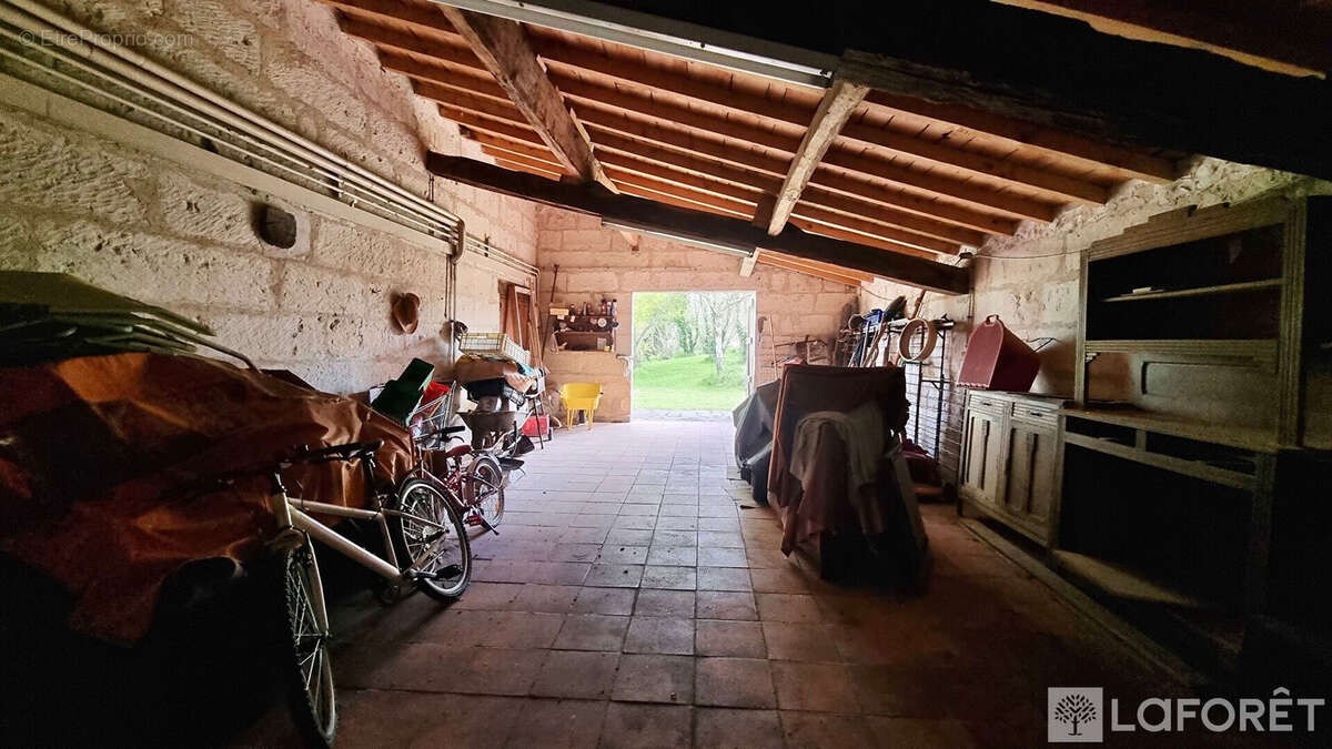 Maison à SAINTES