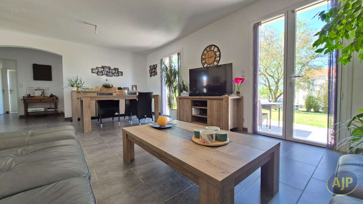 Maison à LA LIMOUZINIERE