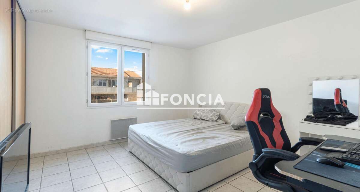 Appartement à PORT-DE-BOUC
