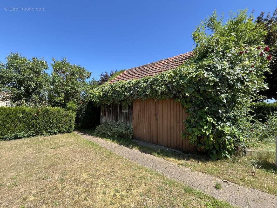 Maison à THORIGNE-SUR-DUE