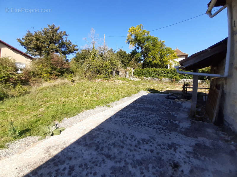 Maison à LIMOGNE-EN-QUERCY