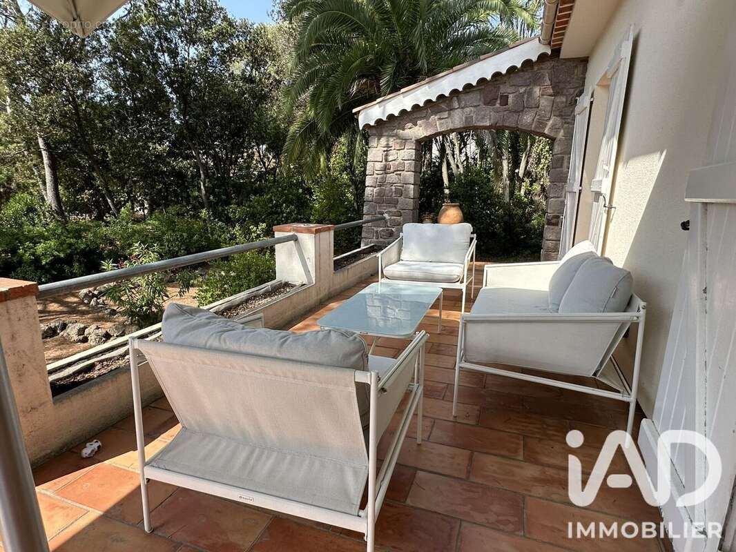 Maison 70 m² à Saint-Raphael  - photo 4