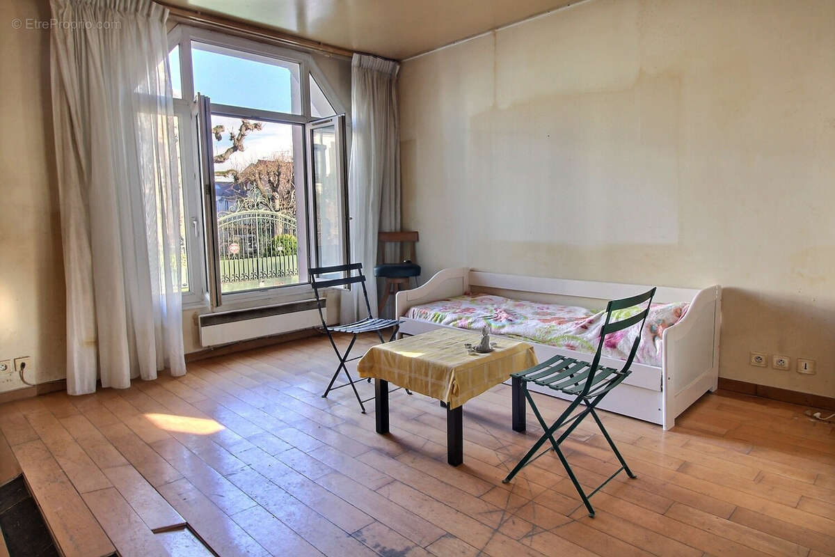Maison à COLOMBES