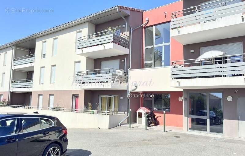 Appartement à COURTHEZON
