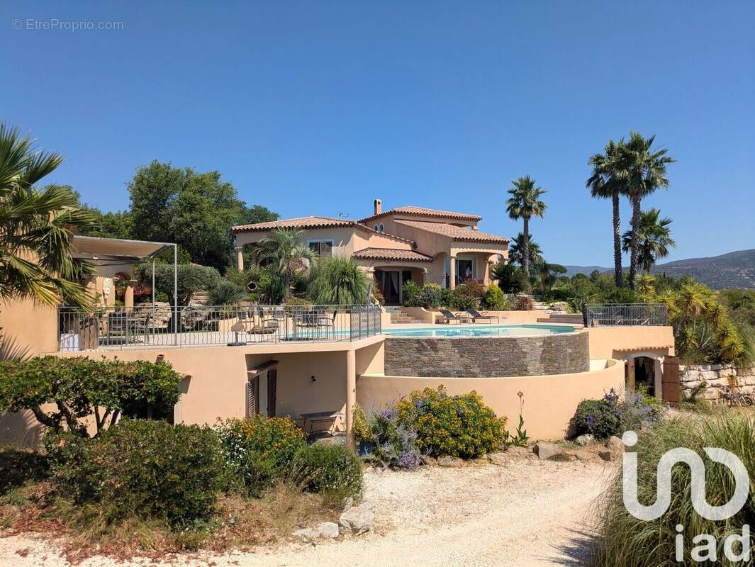 Photo 1 - Maison à BORMES-LES-MIMOSAS