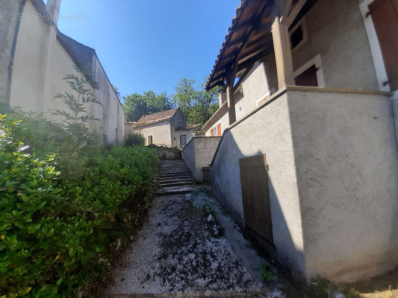 Maison à ARCAMBAL