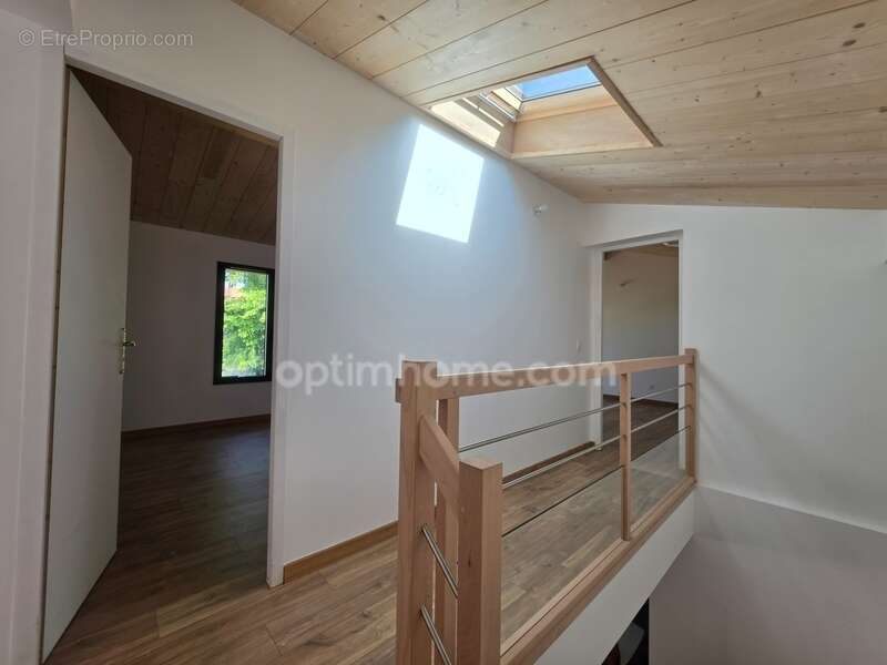 Maison contemporaine à vendre 5 pièces MERIGNAC (33) - photo 14