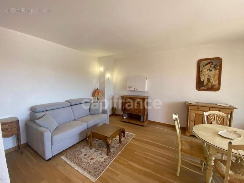 Appartement à vendre 2 pièces HYERES (83) - Port de Hyères - Parking - Terrasses - Cave - photo 28