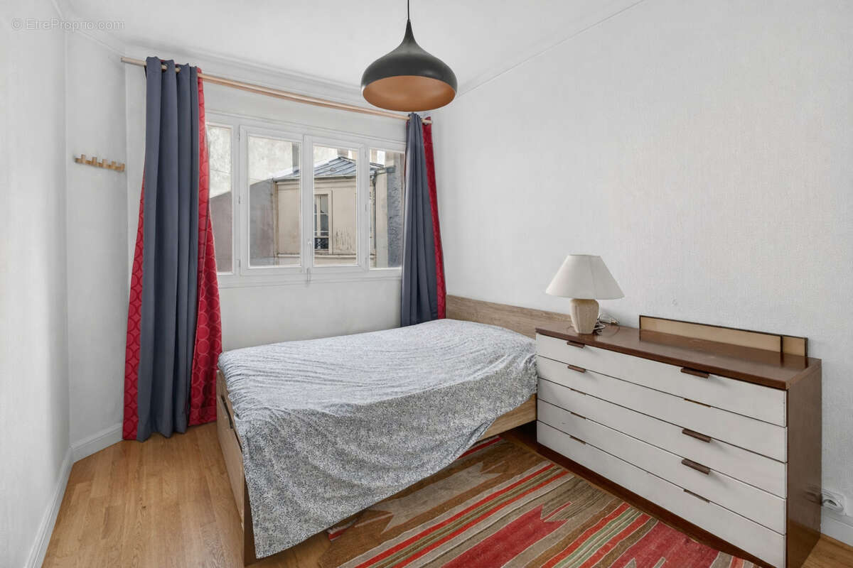 Appartement à PARIS-12E