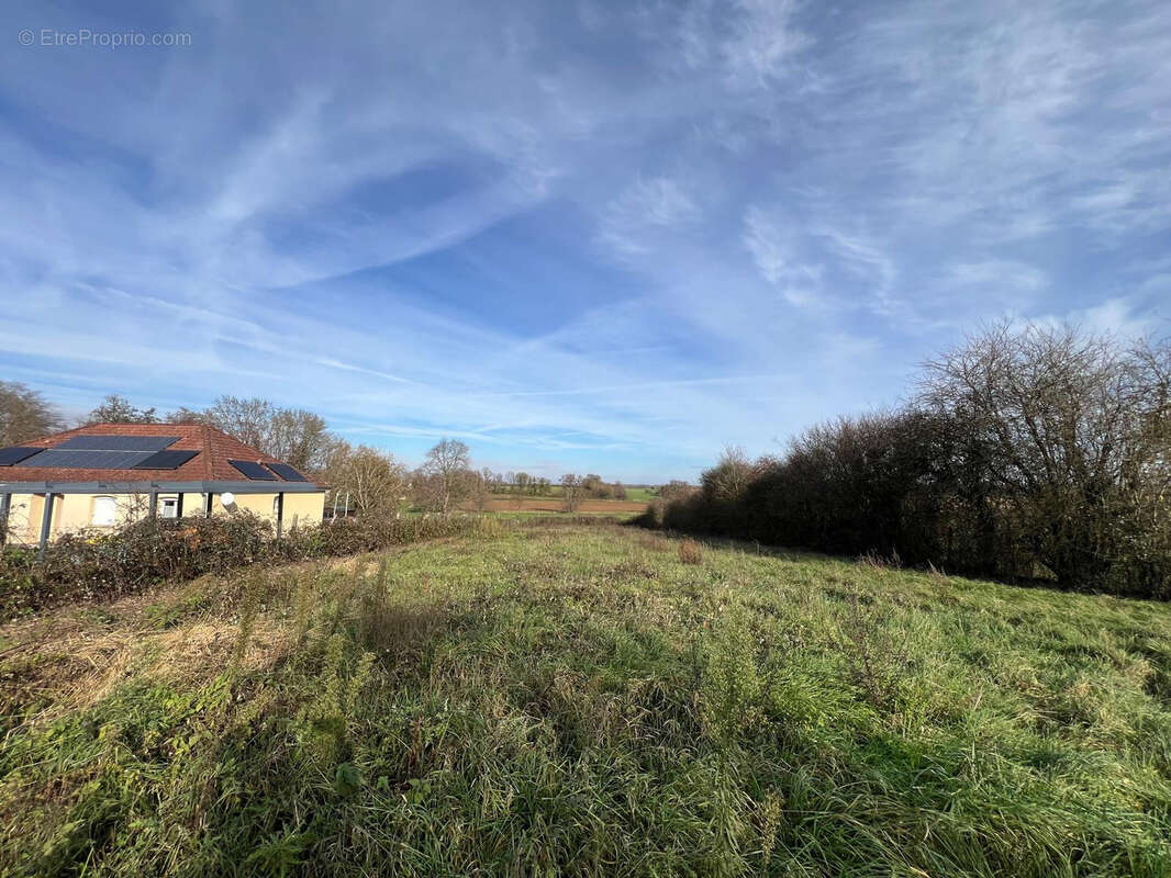 Terrain constructible   2 158 m2   Soissons-sur-Nacey - photo 2