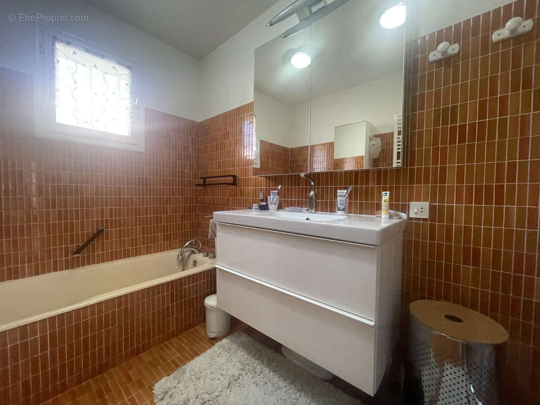 Maison à VAISON-LA-ROMAINE