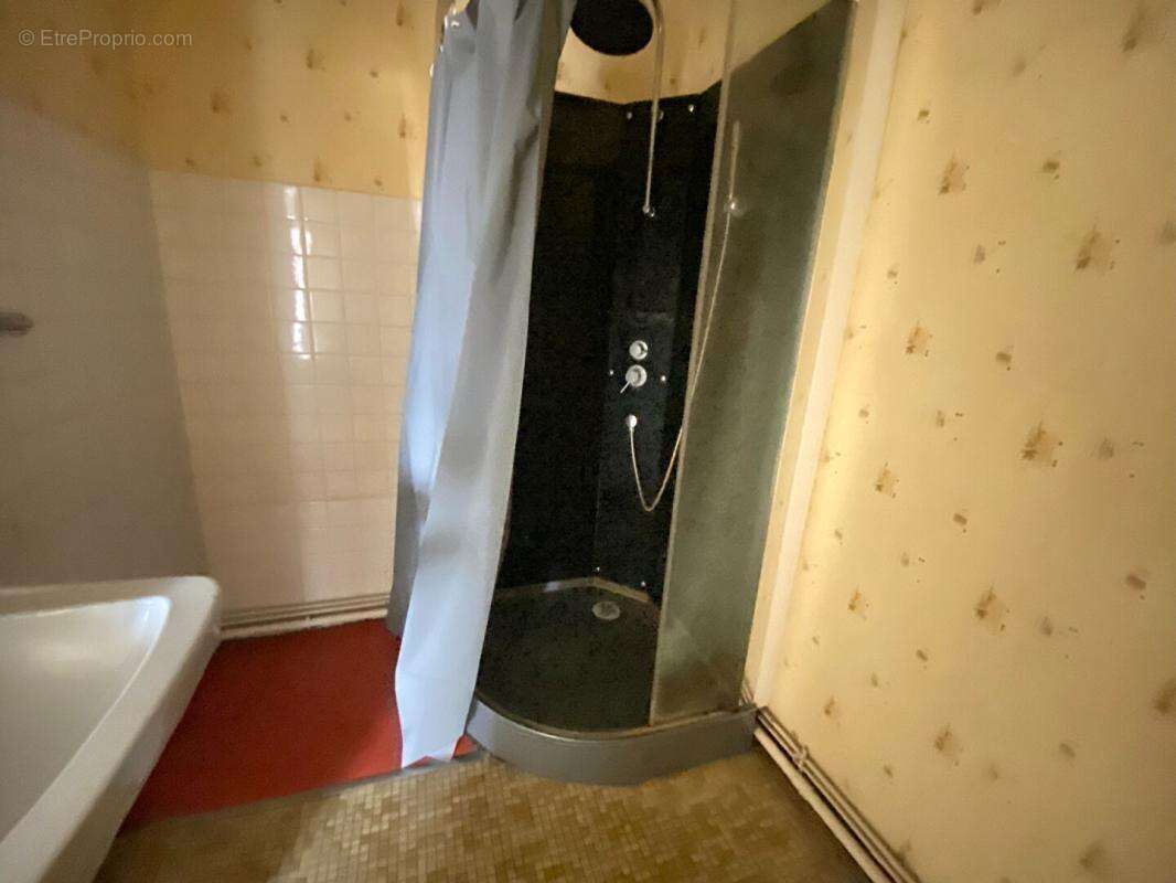 Appartement à LE COTEAU