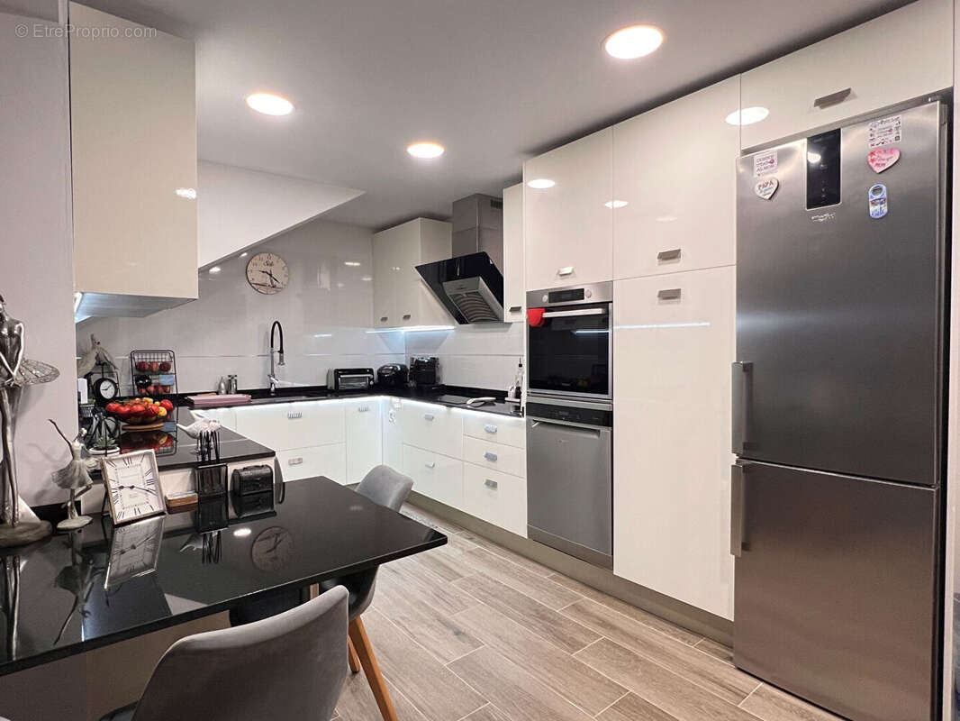 Appartement à BEAULIEU