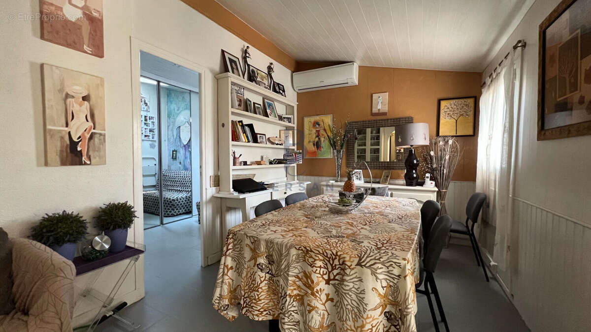 Maison à FREJUS