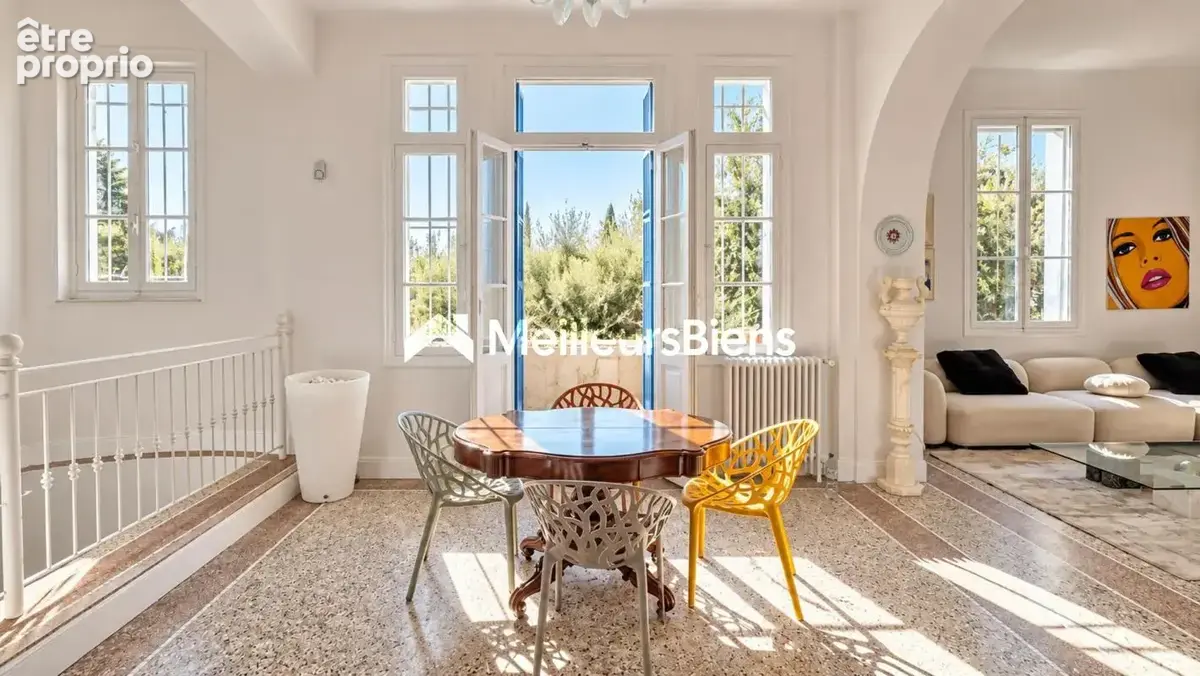 Roquebrune-Cap-Martin – Villa de prestige 295 m² avec piscine, vue mer et terrain de 1 264 m², proche Monaco - photo 4