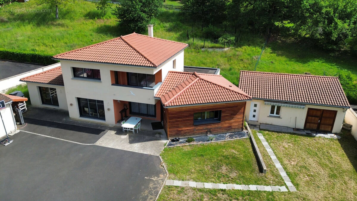 Maison à THIERS
