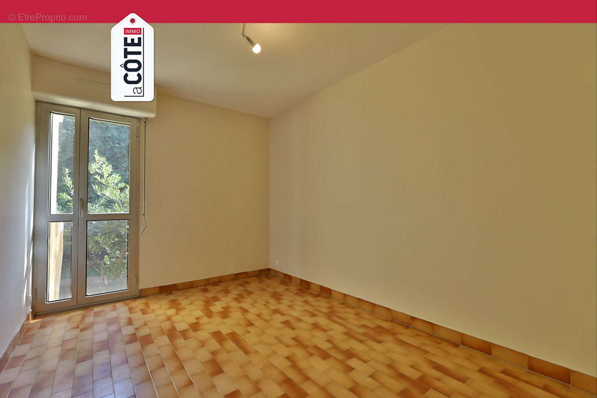 Appartement à CARRY-LE-ROUET