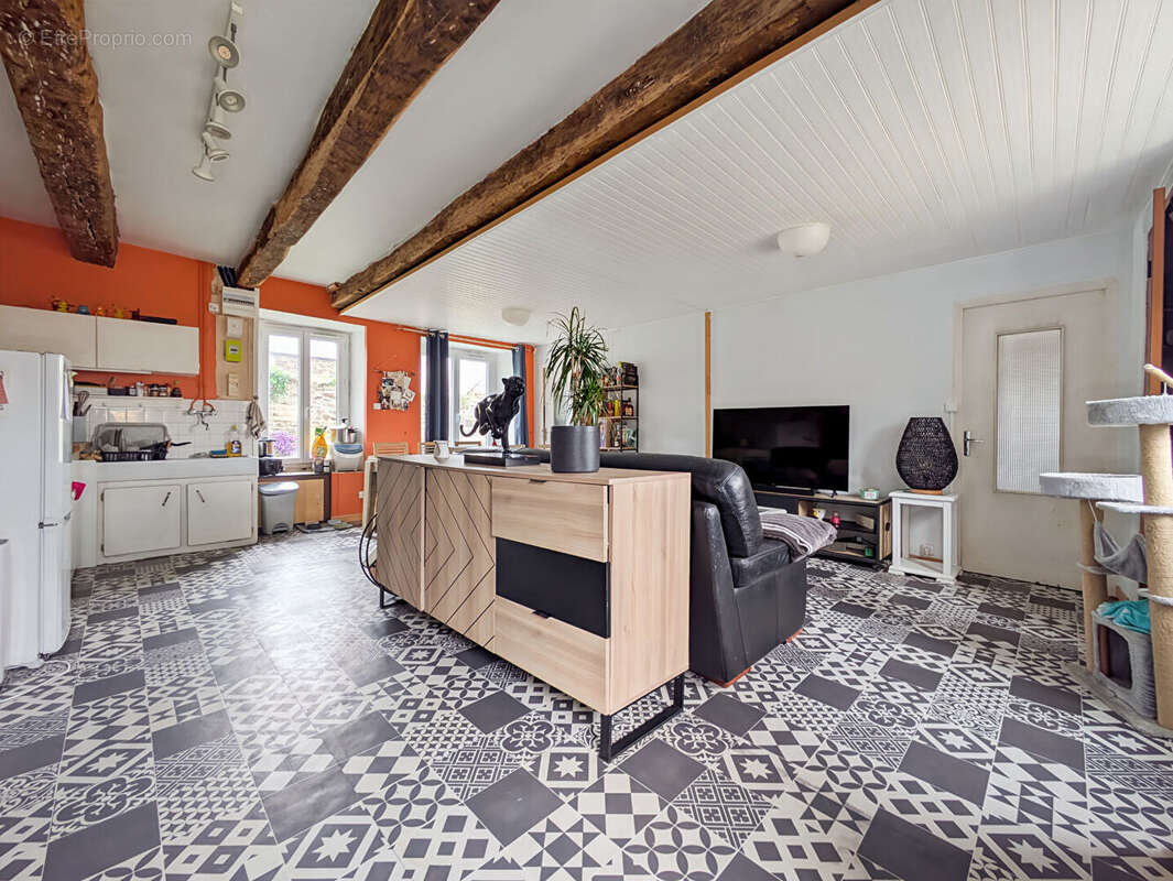 Maison à TRANS-LA-FORET