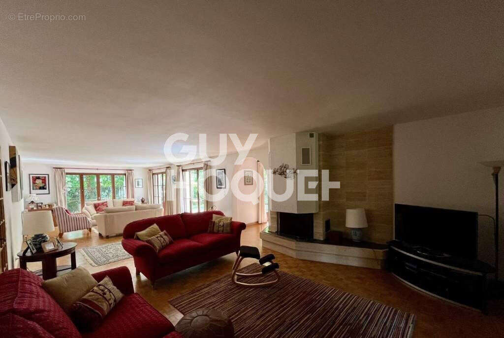 Maison à SAMOIS-SUR-SEINE