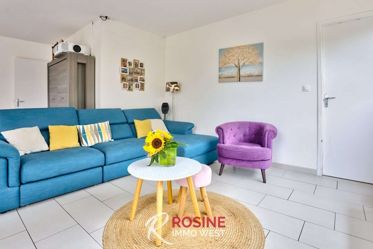 Maison 114 m² à Beaucouze  - photo 3
