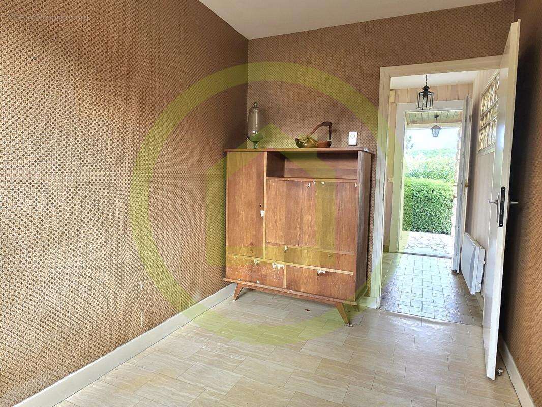 Maison à ELINCOURT-SAINTE-MARGUERITE