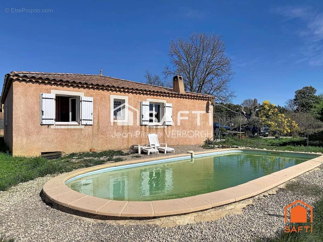 Photo 2 - Maison à REGUSSE