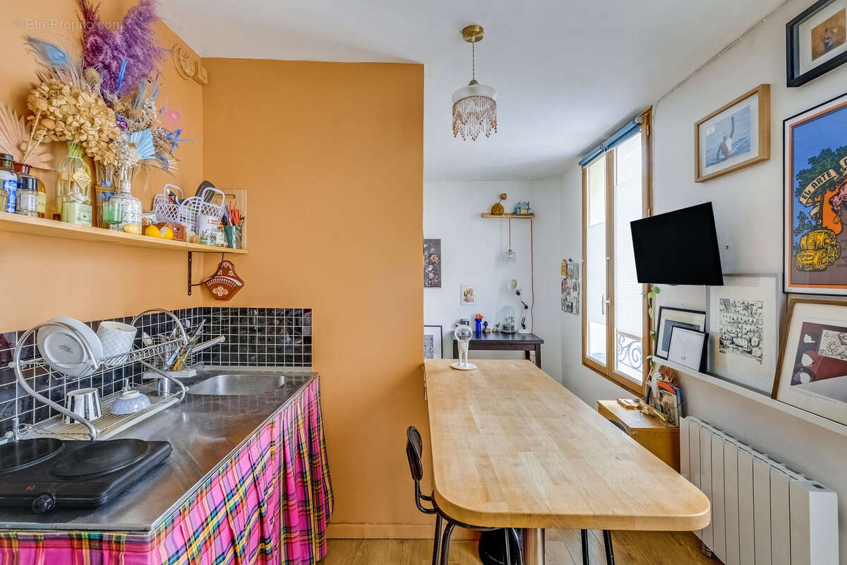 Appartement à PARIS-11E
