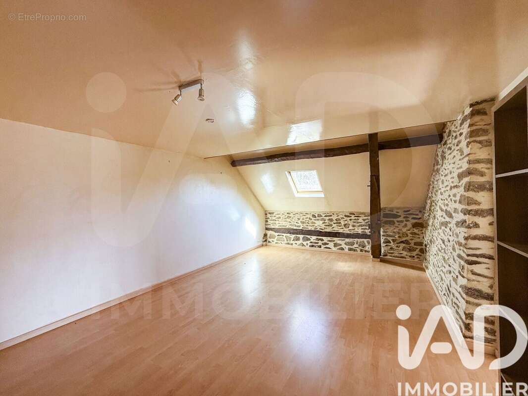 Photo 4 - Maison à LAGRAULIERE
