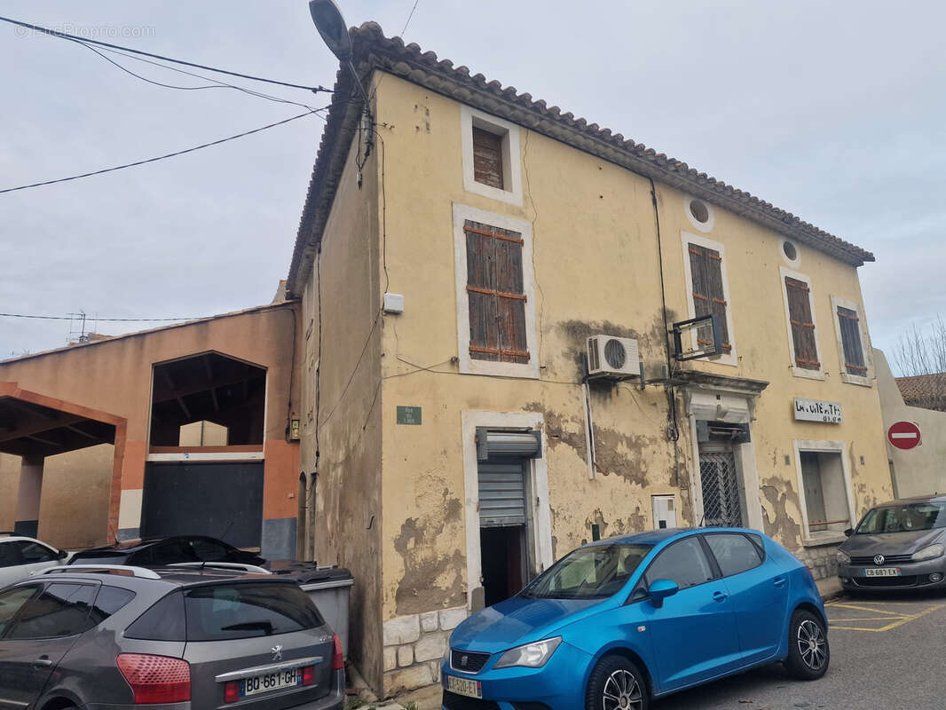 Maison à MOUSSAN