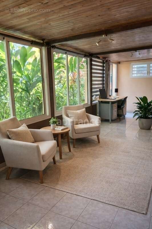 Maison à SAINTE-ROSE