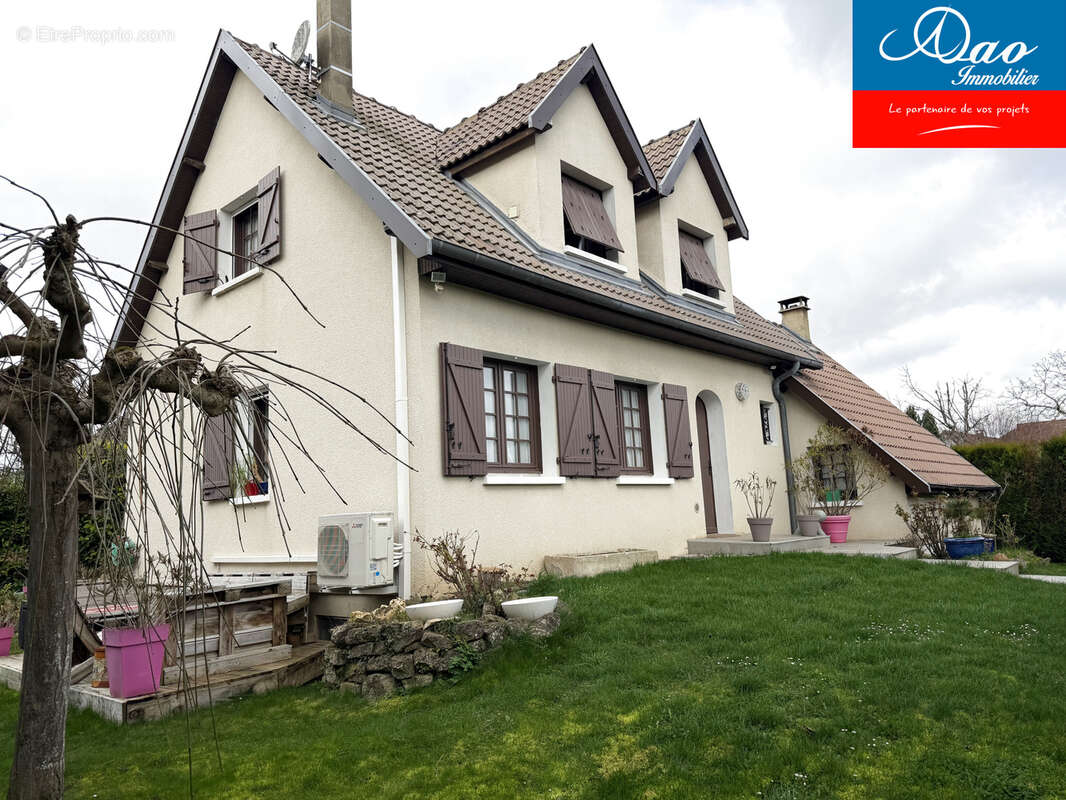 Maison à LES NOES-PRES-TROYES