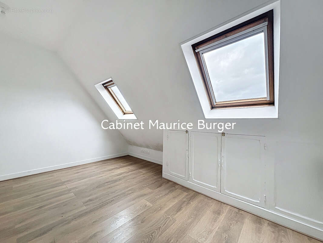 Appartement à PARIS-1E