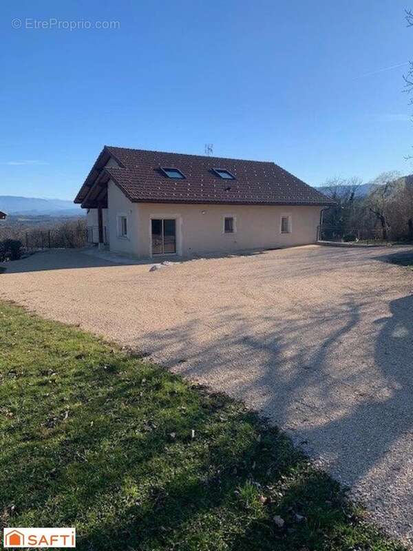 Maison 330 m² à Lompnieu  - photo 3