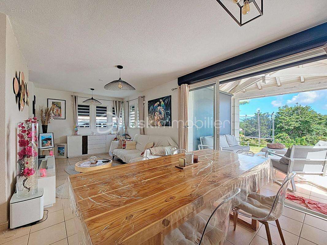 Maison à SAINTE-ANNE