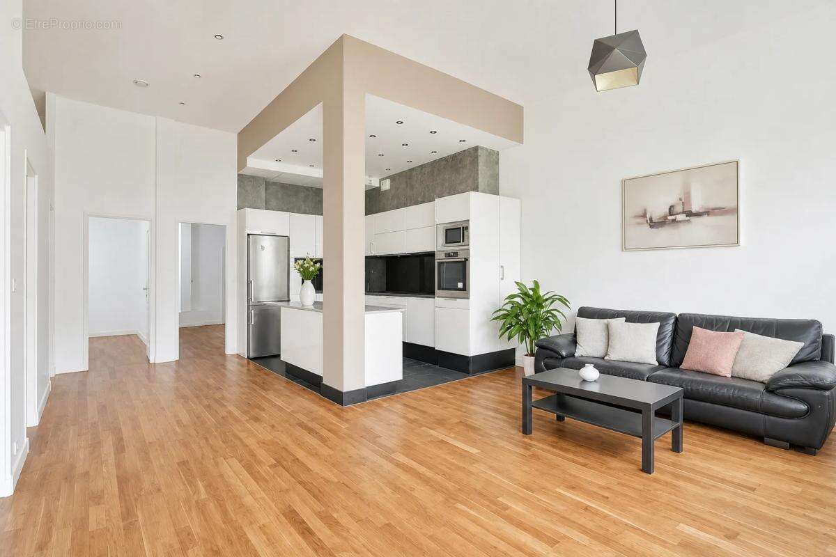 Appartement à NANTERRE