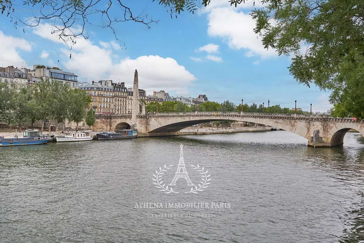 Appartement à PARIS-4E